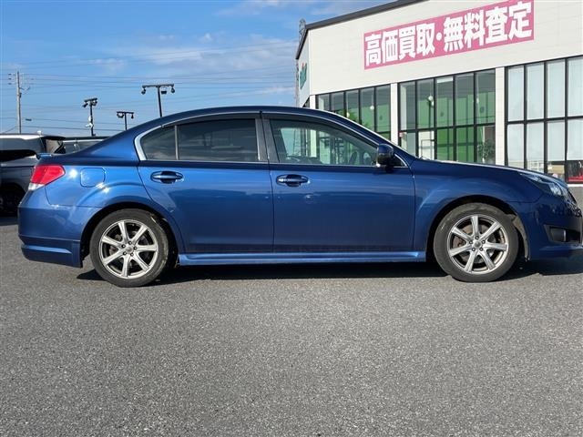Subaru LEGACY B4 2011 7611997-17
