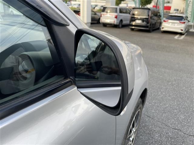 Nissan MARCH 2022 7610502-2