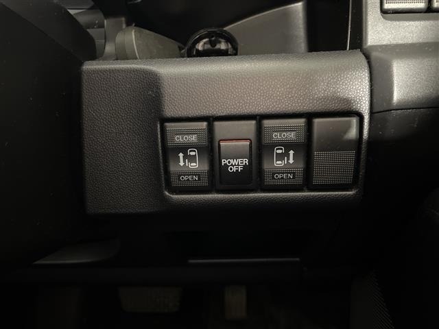 Mazda PREMACY 2013 7595991-9