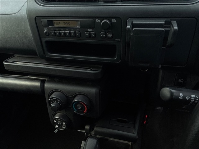 Toyota PROBOX VAN 2018 7614577-4