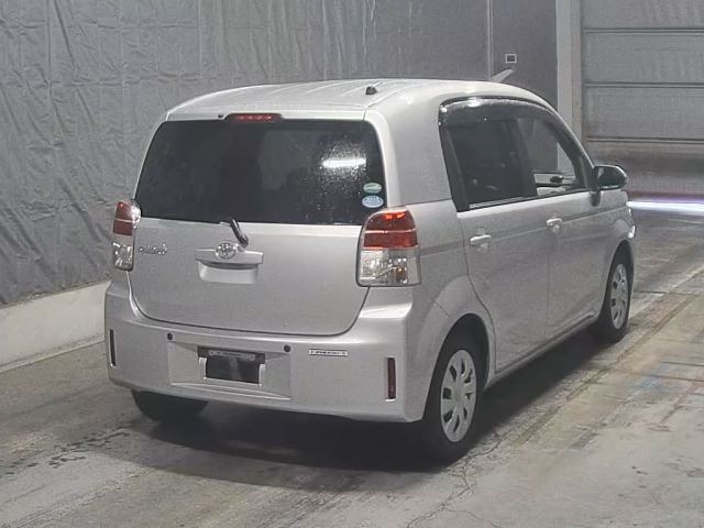 Toyota SPADE 2017 7595440-1