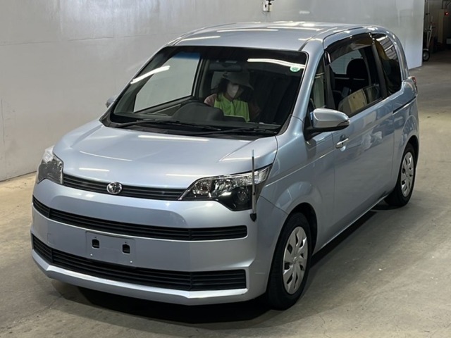 Toyota SPADE 2015 7595444-0
