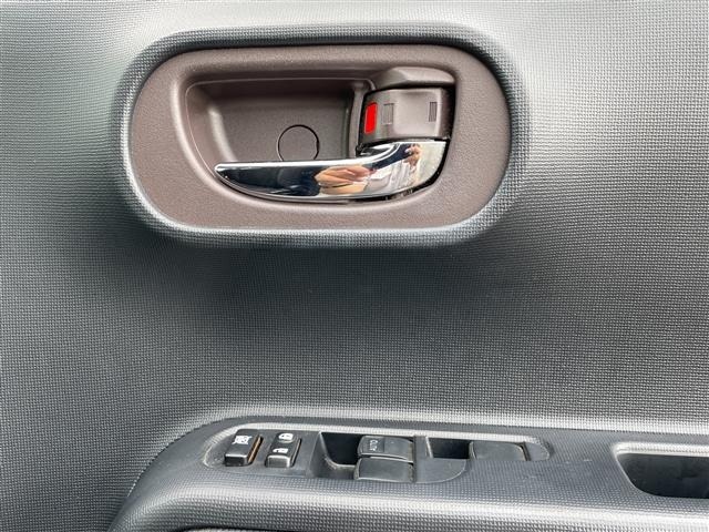 Toyota SPADE 2016 7595459-11