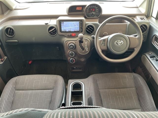 Toyota SPADE 2013 7595460-15
