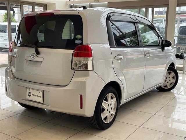 Toyota SPADE 2013 7595460-2