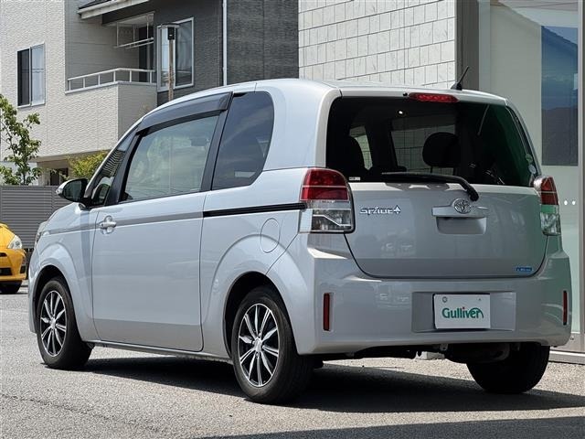 Toyota SPADE 2014 7595473-13