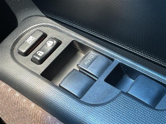 Toyota SPADE 2014 7595474-9