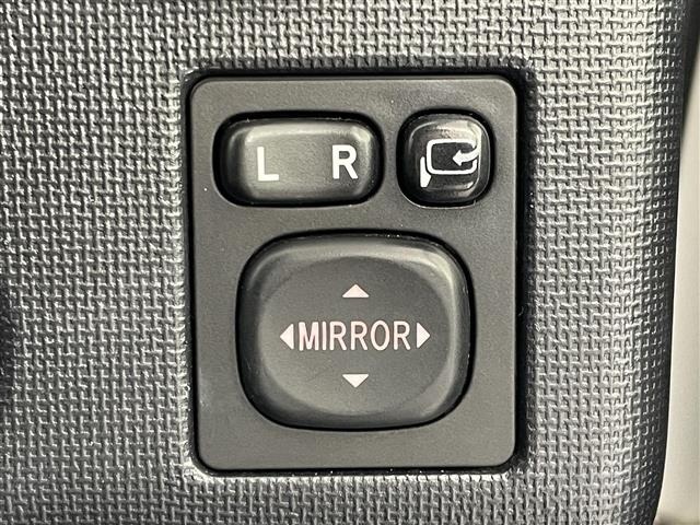 Toyota SPADE 2013 7595480-10