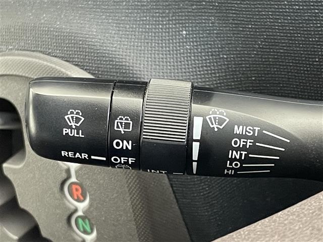 Toyota SPADE 2013 7595480-3
