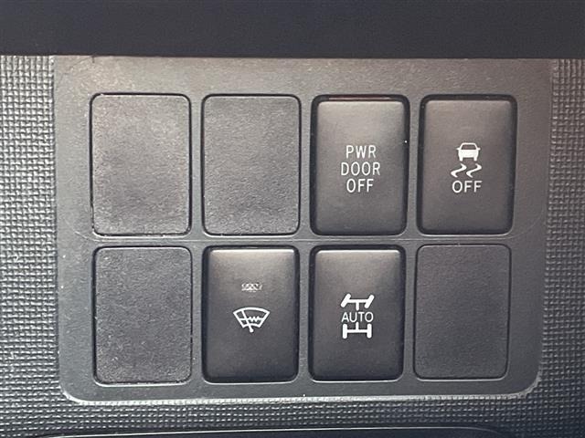 Toyota SPADE 2014 7595483-12