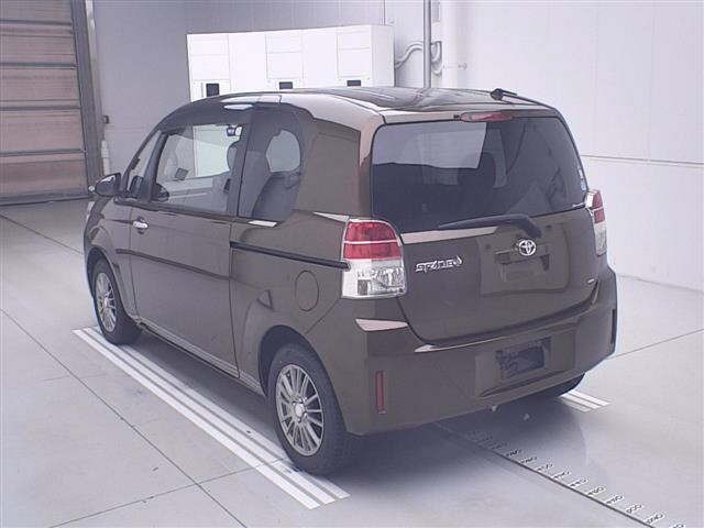 Toyota SPADE 2013 7595492-1