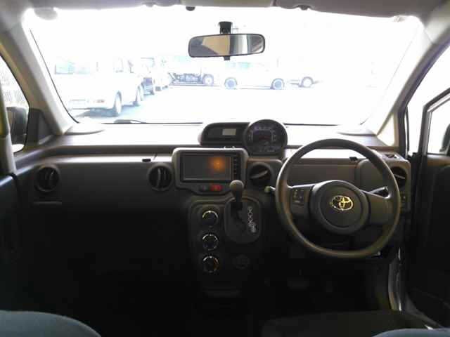 Toyota SPADE 2015 7595493-8