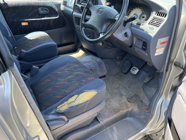 Toyota TOWNACE NOAH 2000 7622883-8