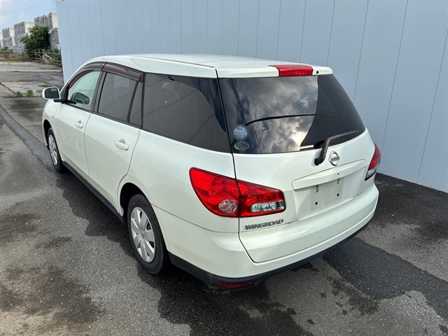 Nissan Wingroad 2011 7611838-1