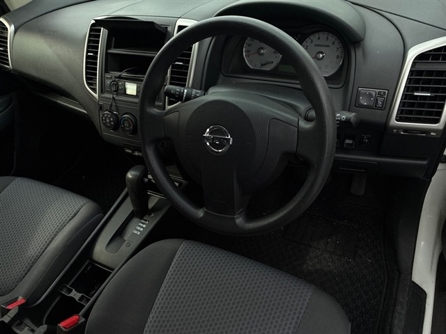 Nissan Wingroad 2011 7611838-3