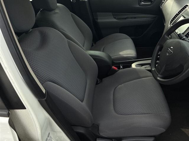 Nissan Wingroad 2017 7611839-5