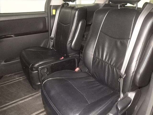 Toyota ALPHARD 2011 7642643-7