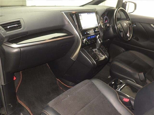 Toyota ALPHARD 2017 7642659-4