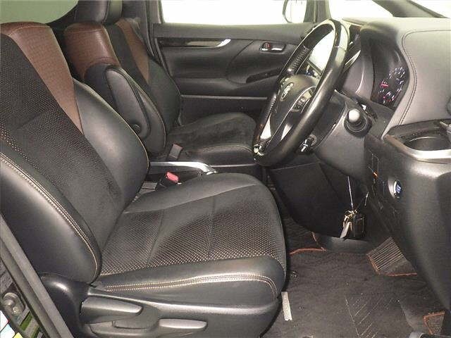 Toyota ALPHARD 2017 7642659-5