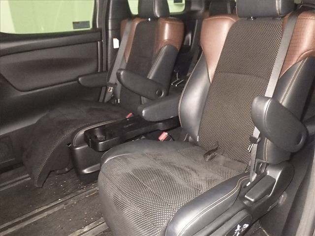 Toyota ALPHARD 2017 7642659-7