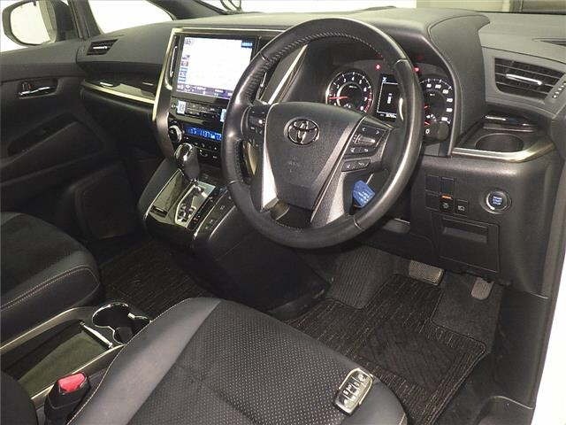 Toyota ALPHARD 2022 7642679-3
