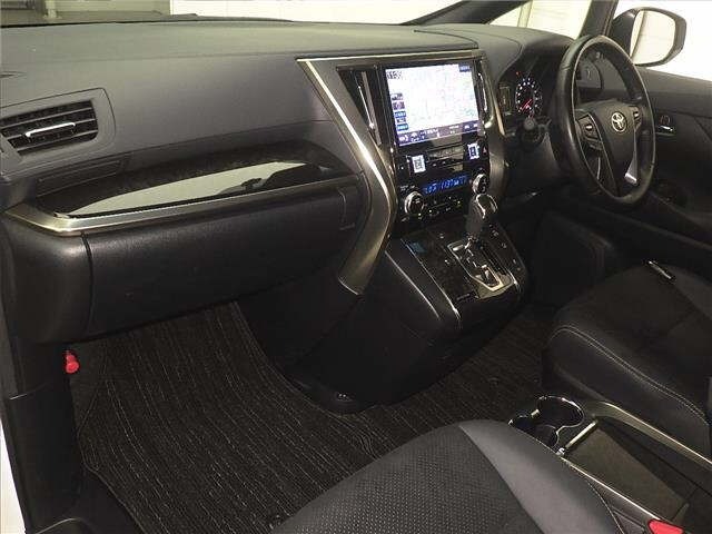 Toyota ALPHARD 2022 7642679-4