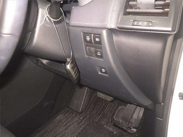 Toyota ALPHARD 2023 7642700-9