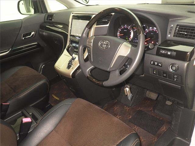 Toyota ALPHARD 2014 7642840-3