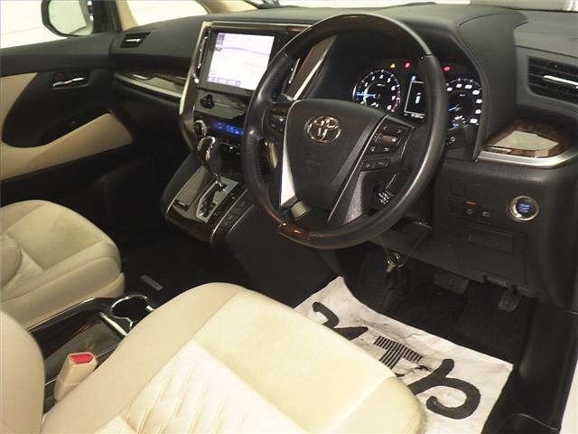 Toyota ALPHARD 2020 7642857-3