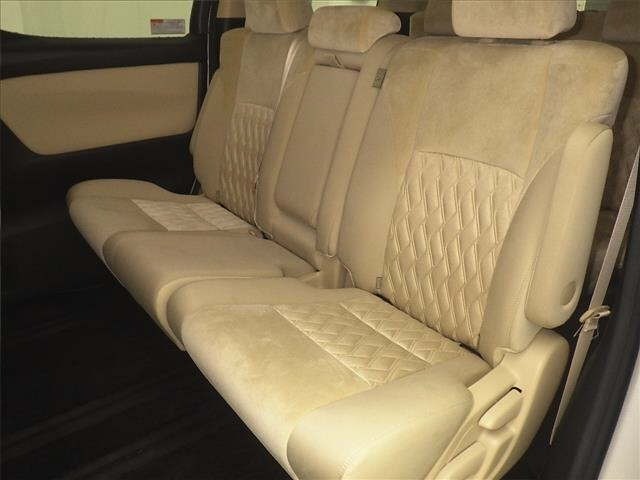 Toyota ALPHARD 2020 7642857-7