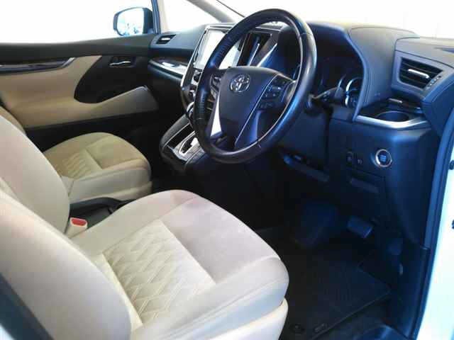 Toyota ALPHARD 2021 7643051-3