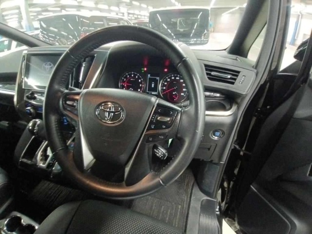 Toyota ALPHARD 2021 7643260-9