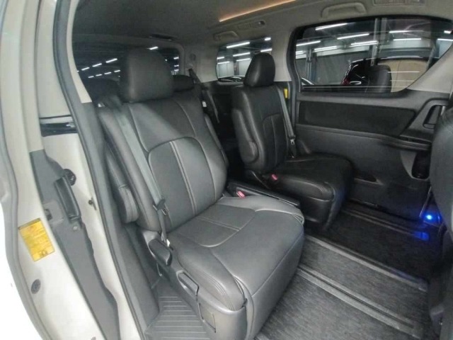 Toyota ALPHARD 2012 7643261-12