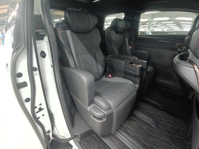 Toyota ALPHARD 2025 7643263-12