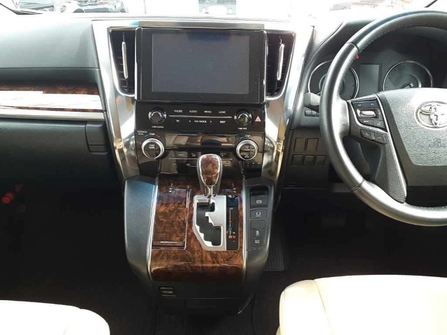 Toyota ALPHARD 2021 7643277-9