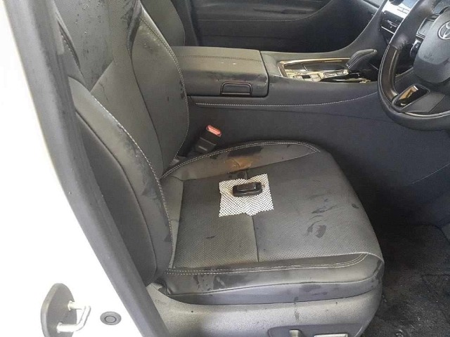 Toyota ALPHARD 2024 7643285-8