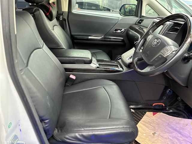 Toyota ALPHARD 2012 7643310-7