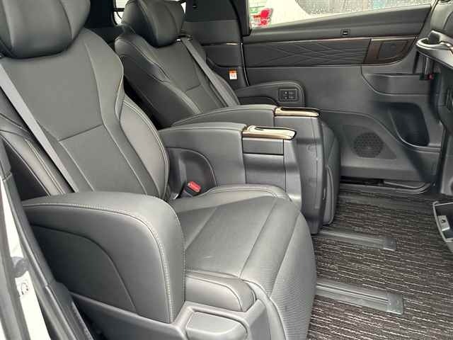 Toyota ALPHARD 2025 7643318-8