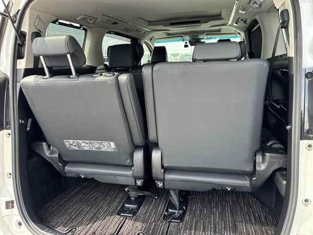 Toyota ALPHARD 2023 7643327-10