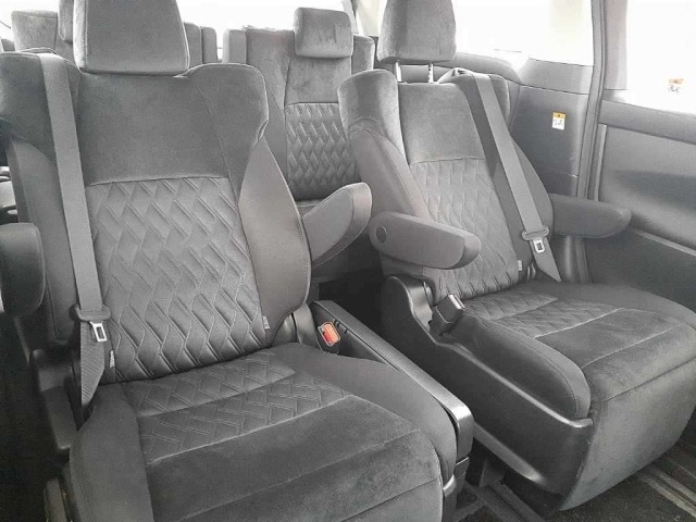Toyota ALPHARD 2023 7643359-11