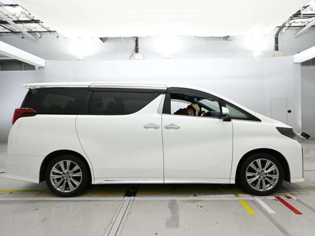 Toyota ALPHARD 2022 7643368-3