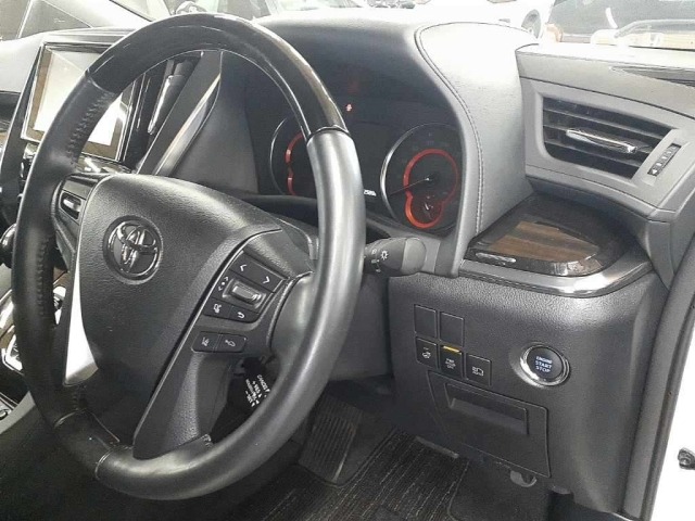 Toyota ALPHARD 2022 7643383-9