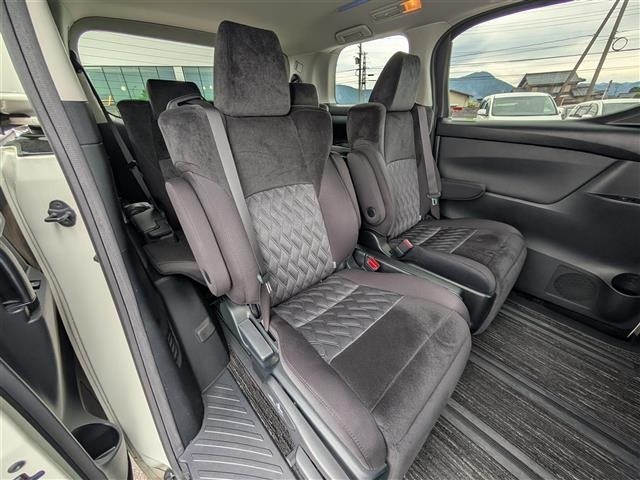 Toyota ALPHARD 2018 7643915-1