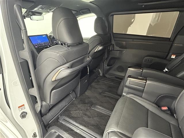 Toyota ALPHARD 2024 7643917-6