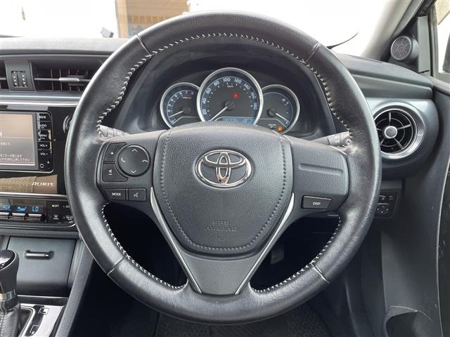 Toyota AURIS 2016 7624440-14