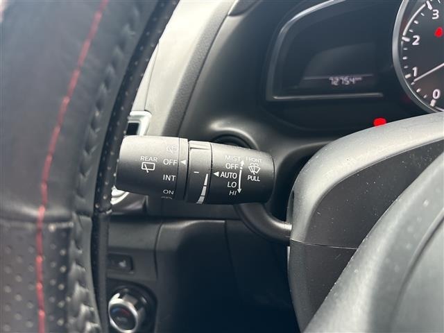 Mazda AXELA 2017 7635109-12