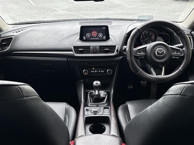 Mazda AXELA 2017 7635109-14