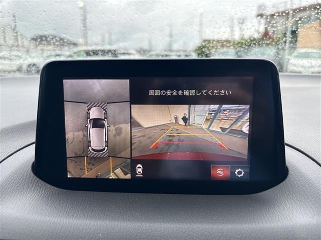 Mazda AXELA 2017 7635109-2