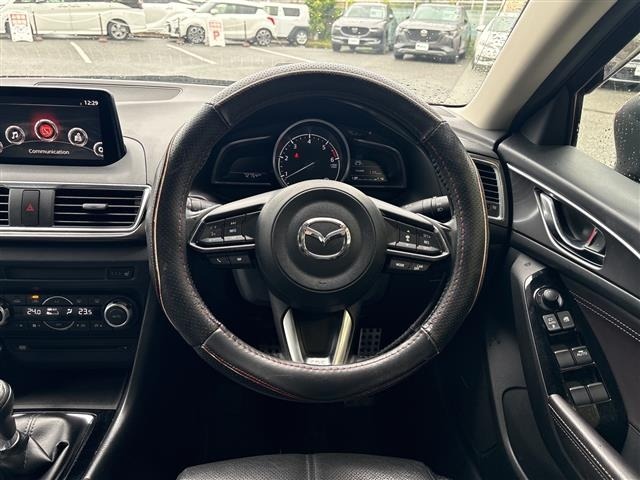 Mazda AXELA 2017 7635109-7