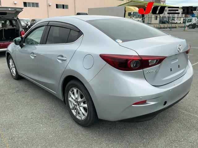 Mazda AXELA 2017 7635150-1